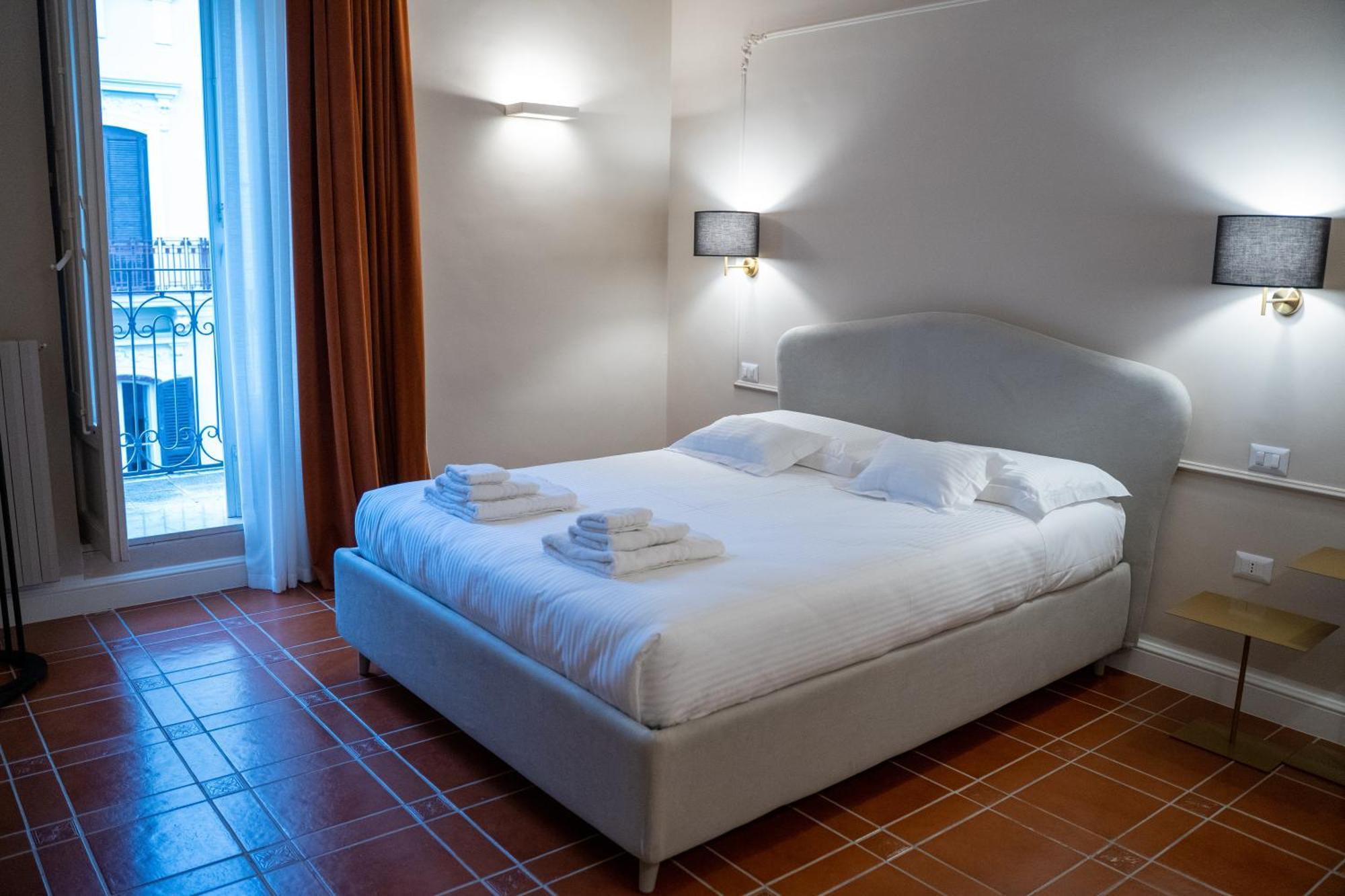 Casa Almika Principe Amedeo Otel Bari Dış mekan fotoğraf